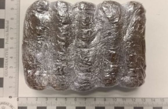 Man arrested with 51 grams of cocaine