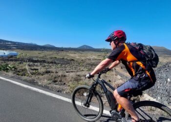 Lanzarote e-bike tours