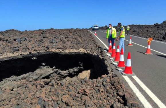 El Golfo road plans