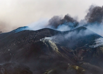 Eruption officially ends