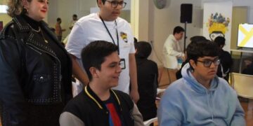 Esports competition challenges gamers