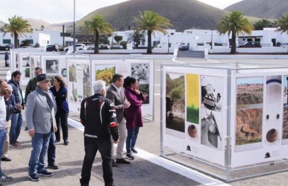 Water exhibition