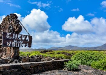 Extended opening hours for Timanafaya and La Cueva