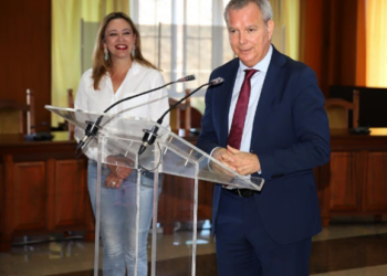 Playa Blanca harbour extension “ahead of schedule”