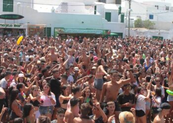 Famara fiestas start