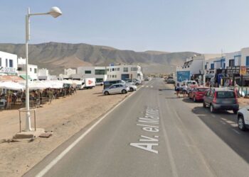 Famara parking controversy