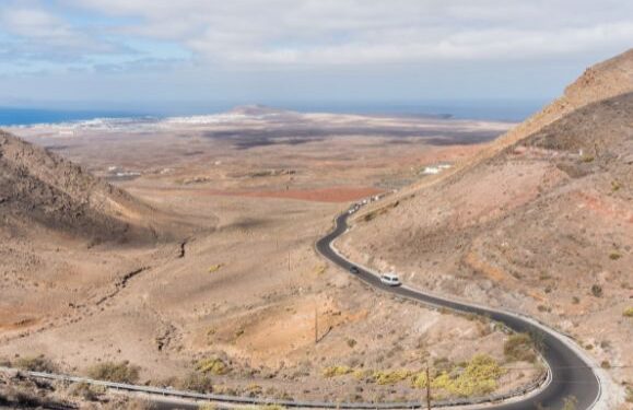 Femes road in focus