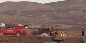 Fire fighters find woman lost in barranco