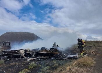 Fire on Famara clifftop