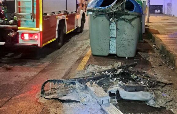 Numerous container fires in Arrecife