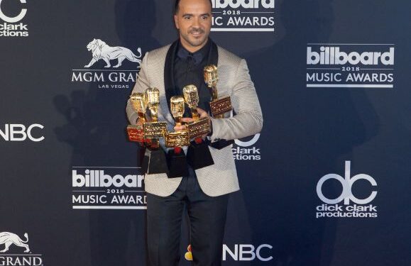 Fonsi confirms Arrecife date