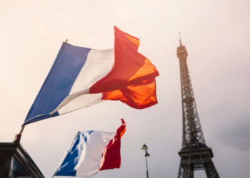 France tightens UK travel restrictions