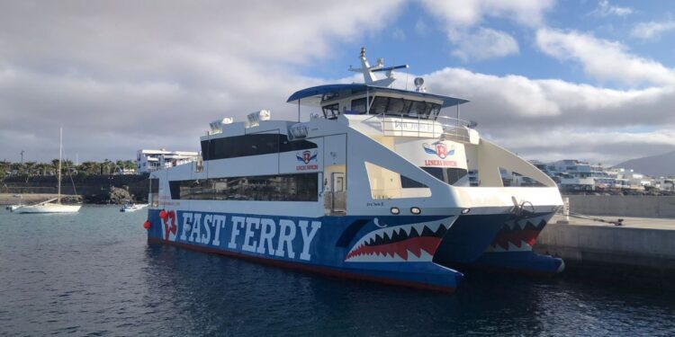 Lineas Romero’s new ferry