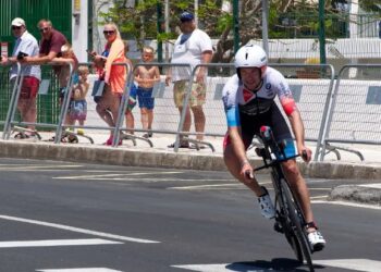 Good luck, triathletes!