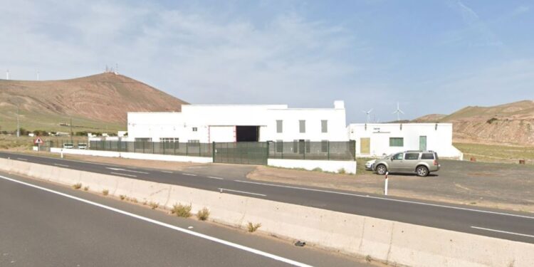 Prisoner escapes during talk at local school