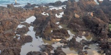 Haría stops swimming at Punta Mujeres after sewage spill