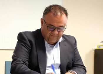 Health director resigns