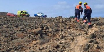 Hiker finds body in Los Ancones