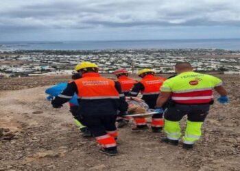 Hiker rescued in Playa Blanca