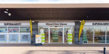 HiperDino opens newest supermarket in Playa Blanca