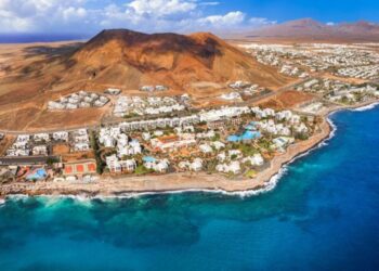 Holiday rentals shoot up in April
