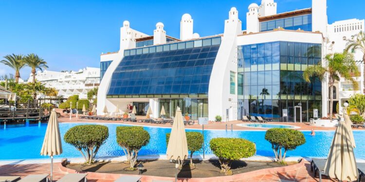 Hotels permitted to undercut Booking.com