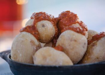 How to make Canarian Potatoes