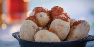 How to make Canarian Potatoes