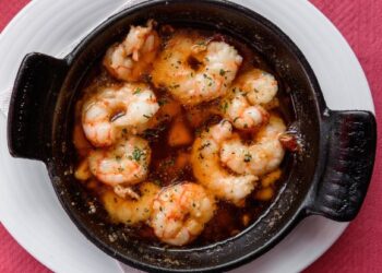 How to make gambas al ajillo