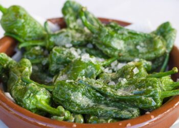How to make Pimientos de Padrón
