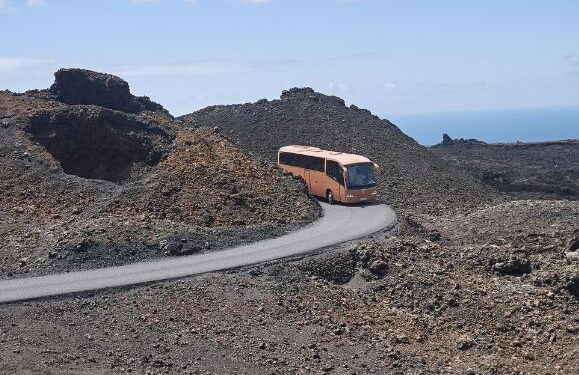 New hybrid coaches for Timanfaya