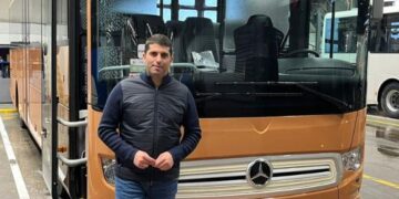 New Hybrid Mercedes tour buses for Timanfaya