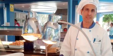 Feeding a hotel with Head Chef Vicente Rodríguez