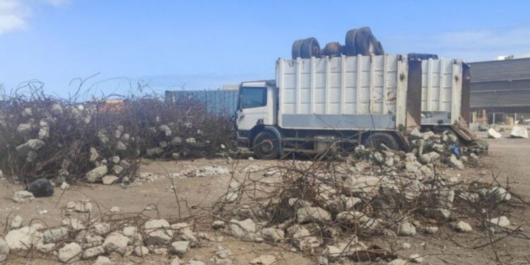 Company to be fined for illegally dumping rubble in Arrecife