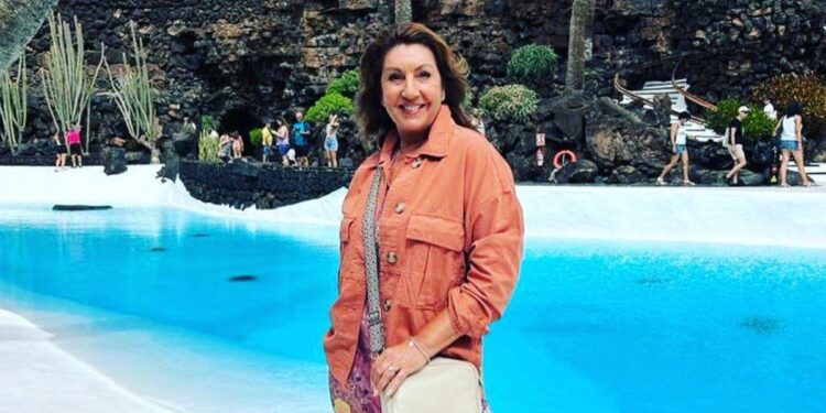 Jane McDonald puts Lanzarote on screen