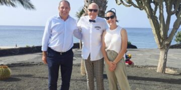 Kenneth Gasque to be honoured with statue