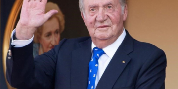 King Juan Carlos forced to leave Spain