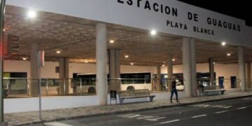 Playa Blanca bus station kiosk for lease