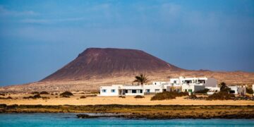 Man arrested after three robberies in Arrecife