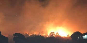 La Palma burns