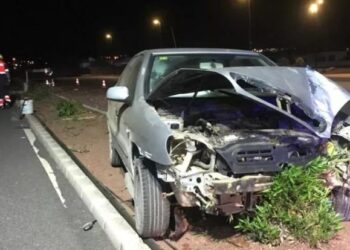 Second lamppost crash in Playa Blanca