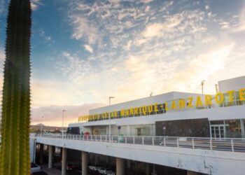 Lanzarote Airport renovation approved