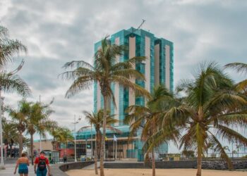 Lanzarote hotels increase income by 21%