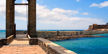 €390,000 to restore Las Bolas bridge and Castillo de San Gabriel