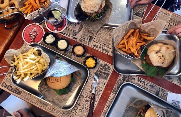 Trying Leo’s Burgers