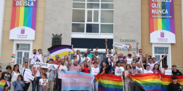 The Cabildo celebrate international LGBT pride day