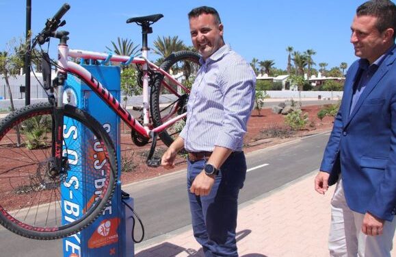 Yaiza installs cyclist maintenance points