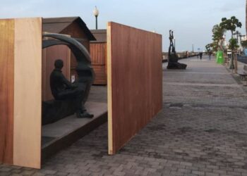 César Manrique sculpture now protected during carnivals