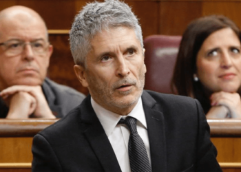 Spain Closes Land Borders