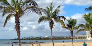 Lanzarote bound for mini heatwave